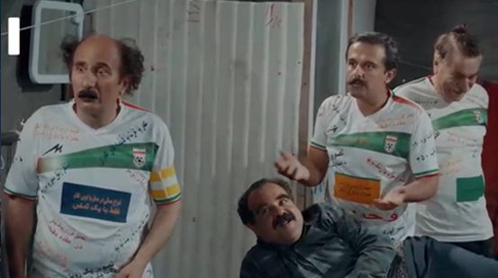 بی احترامی «نون خ» به پیراهن تیم ملی