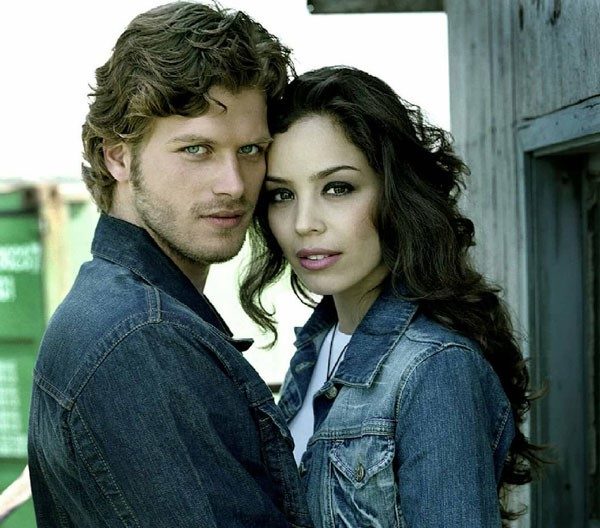 کیوانچ تاتلیتوگ و همسر اولش عذرا