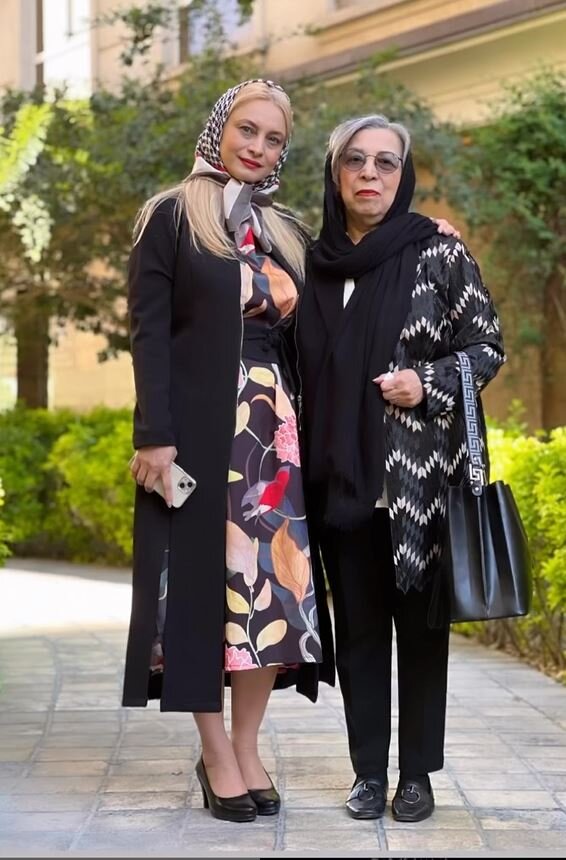 باورتان میشود این خانم مادر مریم کاویانی باشد ؟