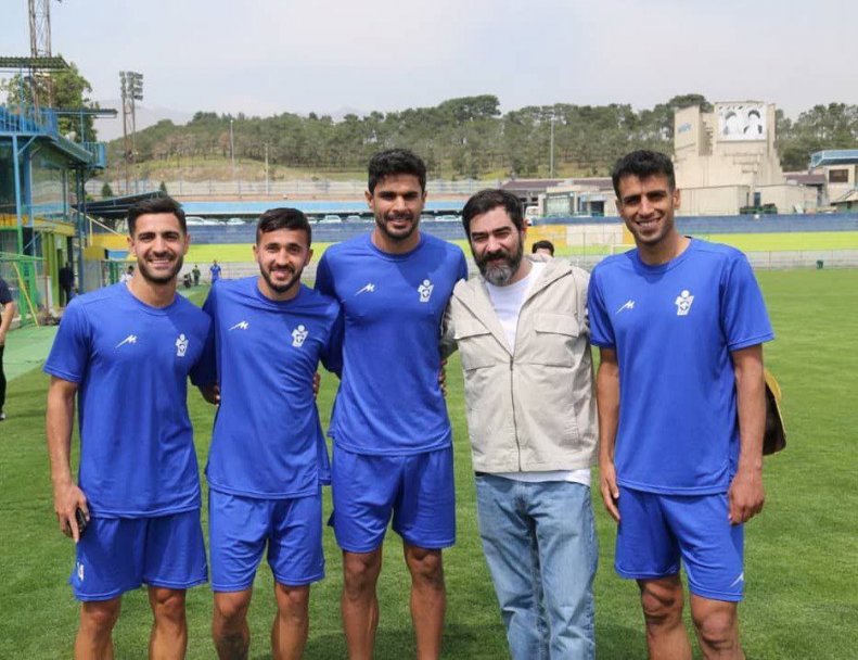 شهاب حسینی در میان فوتبالیست ها چه میکند ؟