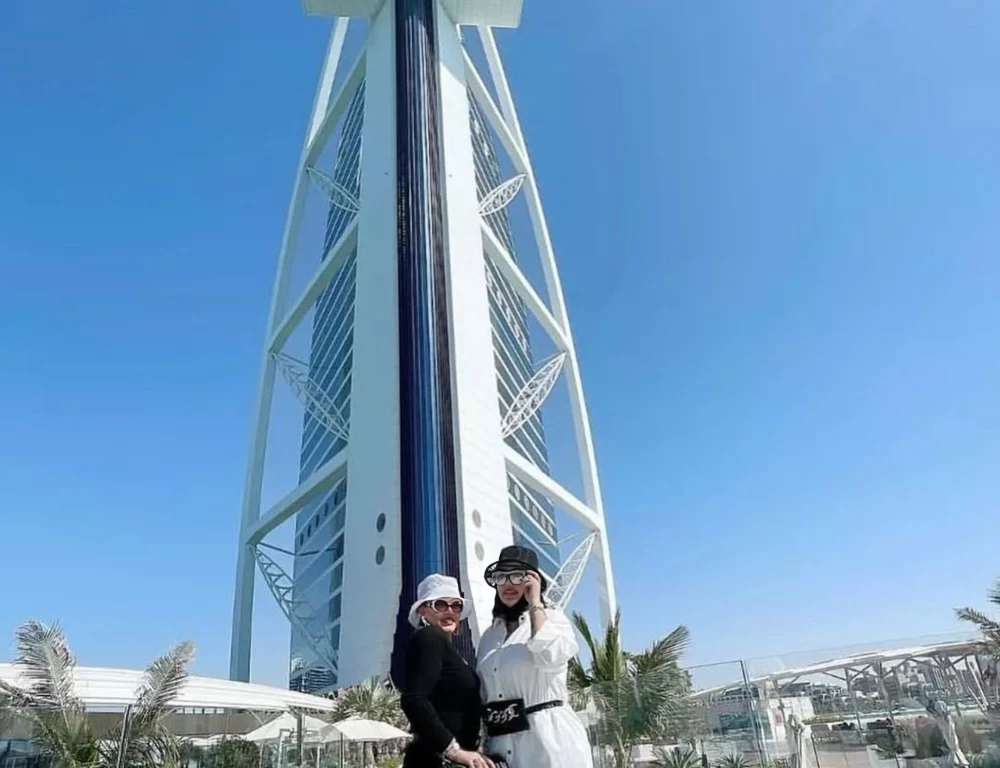 بهاره رهنما در دبی چه میکند ؟