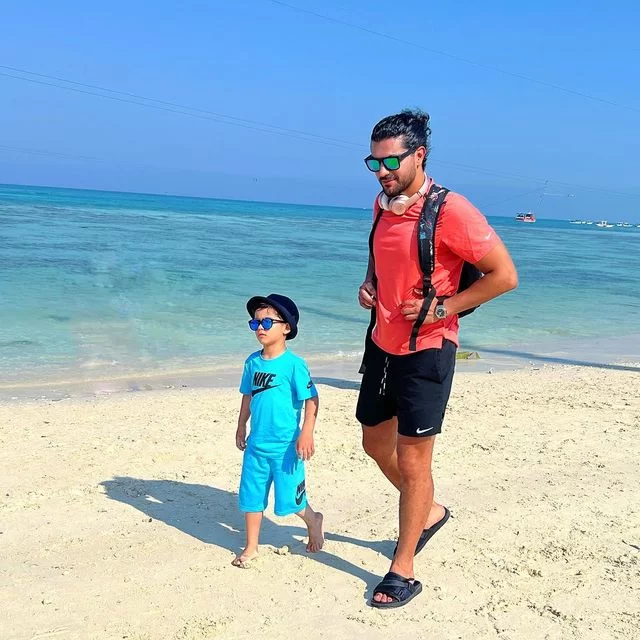 عشق و حال سینا مهراد و برادرزاده اش لب دریا