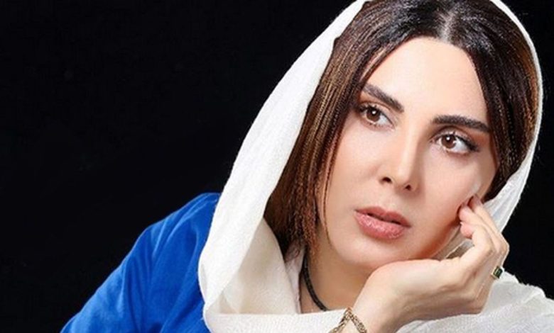 تیپ جنجالی این روزهای لیلا بلوکات و دوستانش در یک رستوران