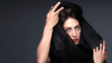 بوسه زهرا امیر ابراهیمی در کن