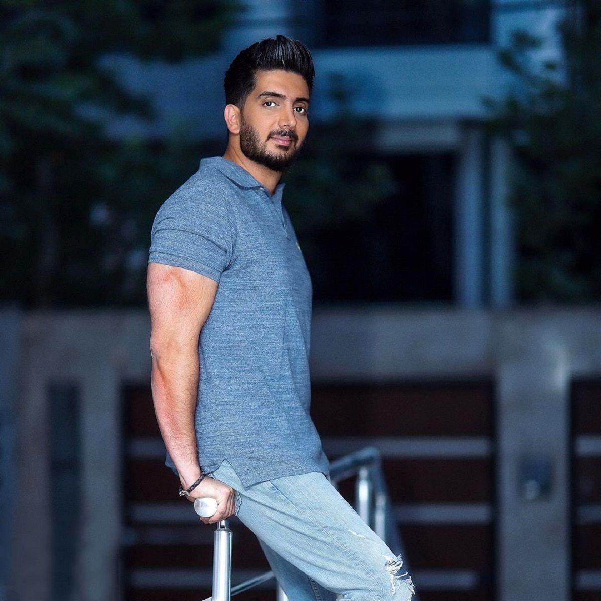 فرزاد فرزین