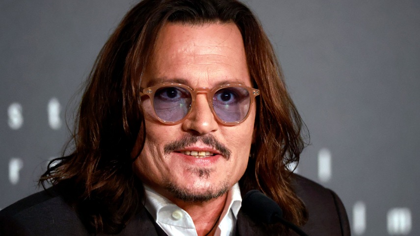 جانی دپ در نقش لوئی پانزدهم