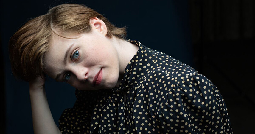 سوفیا لیلیس در نقش دوریک ؛ از بازیگران فیلم سیاه‌ چال‌ ها و اژدهایان افتخار در میان دزدان