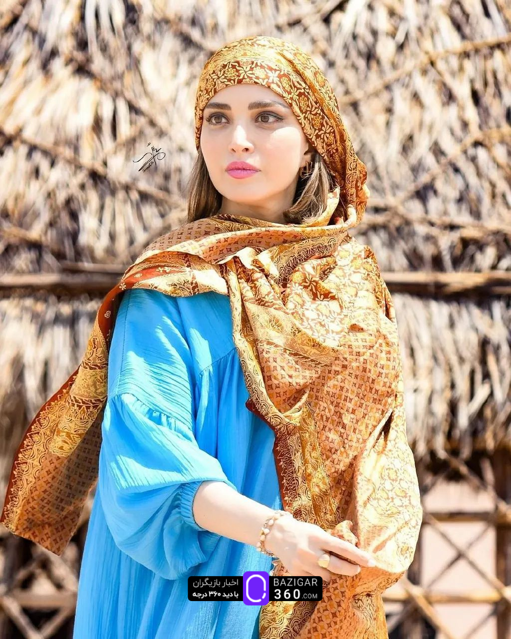 تصاویری دیدنی از بهنوش طباطبایی در کویر یزد