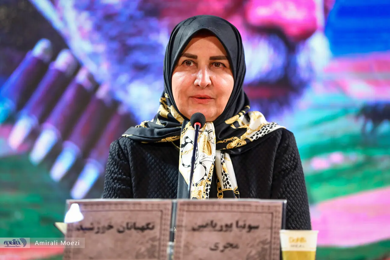 بازیگران در جشنواره فجر لباس سیاه پوشیدند + تصاویر